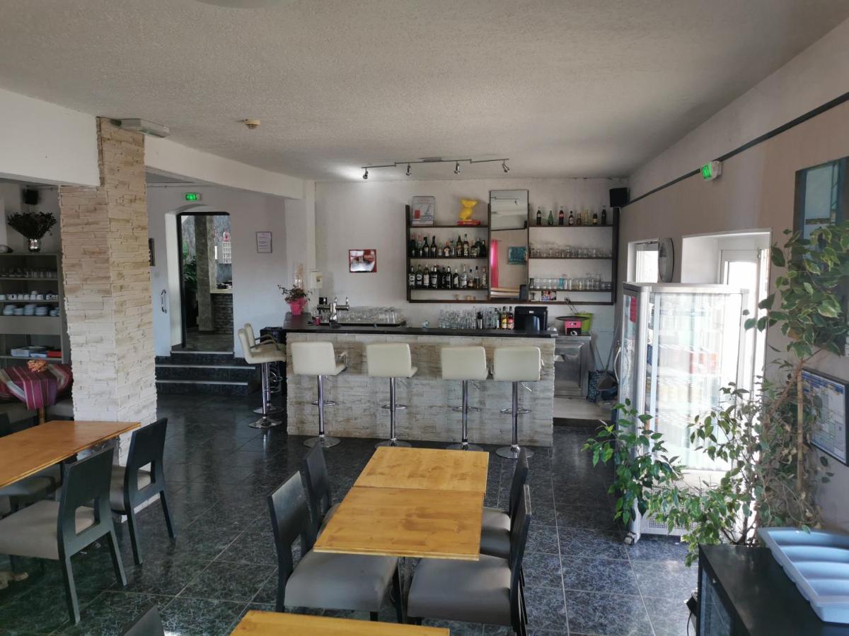 Le Floreal Hotel